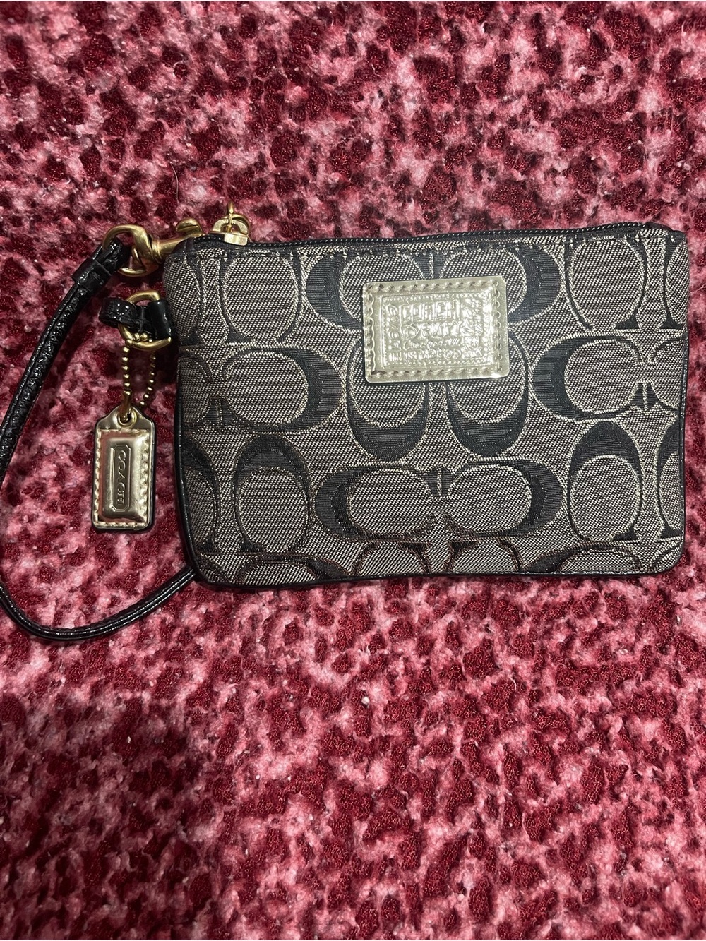 Coach Black and Gold Poppy Signature Jacquard Wristlet - Picture 1 of 4